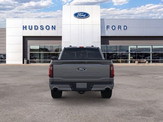 New 2026 Carbonized Gray Metallic Ford XLT image 5