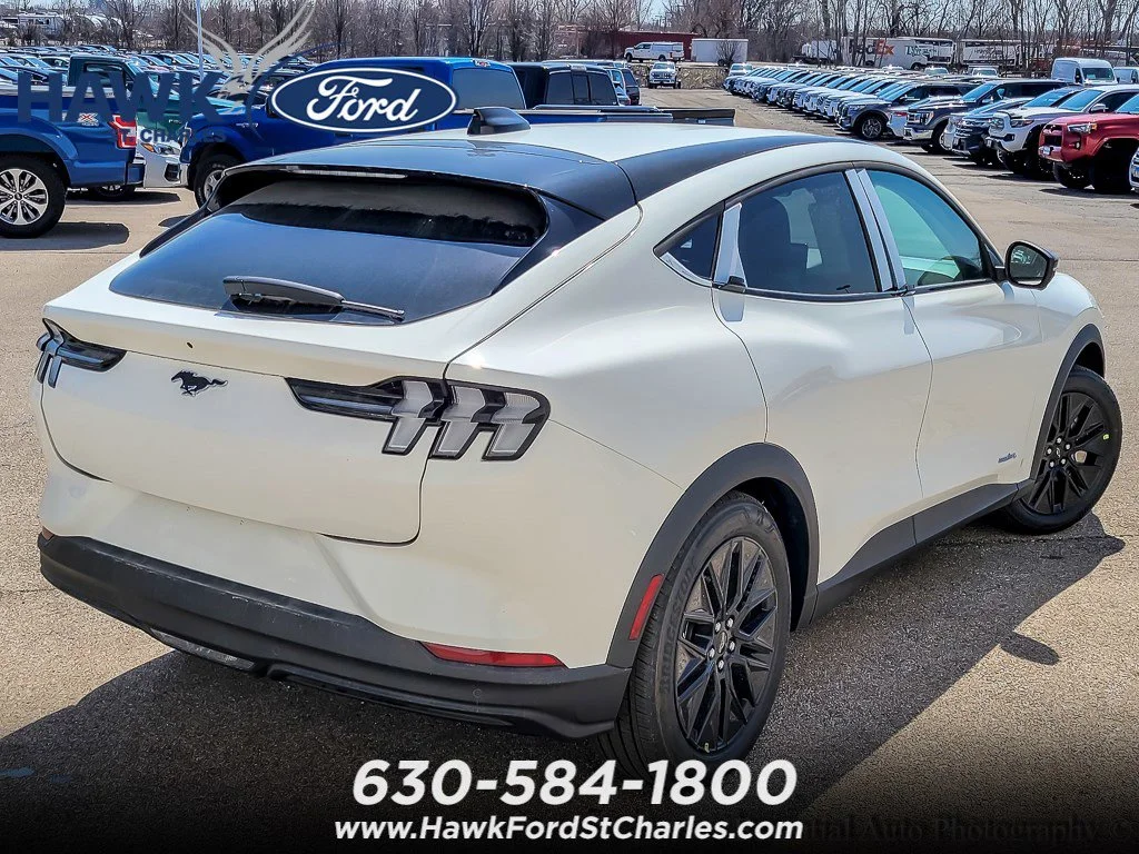 New 2026 Star White Metallic Tri-coat Ford Select image 6
