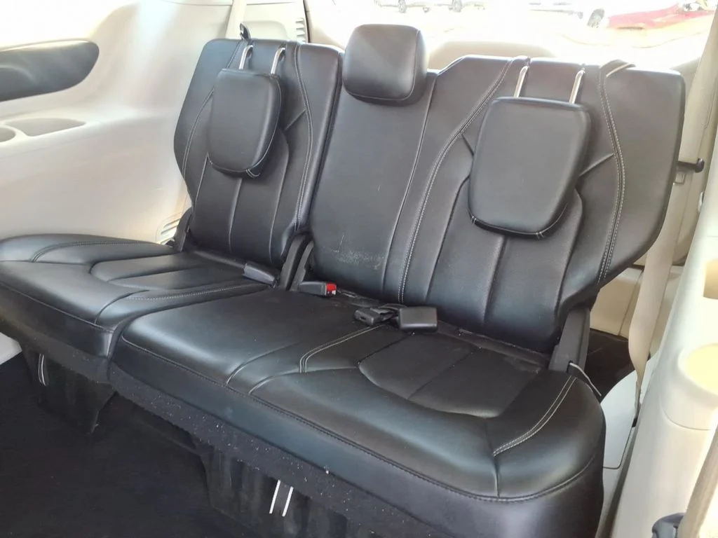 Used 2023 White Chrysler Touring L image 21