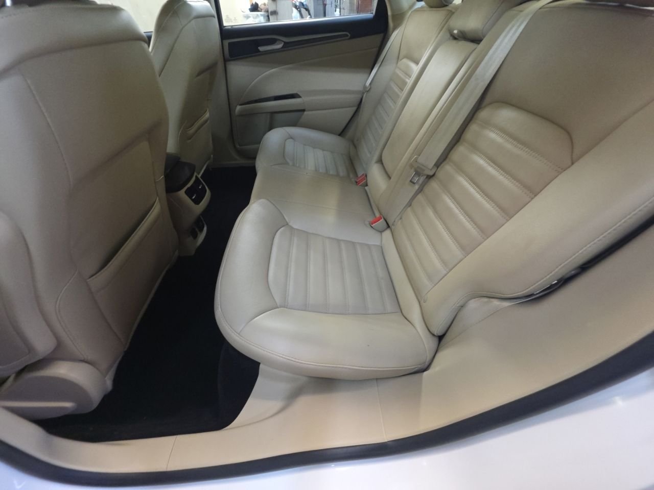 Used 2016 White Ford SE image 12