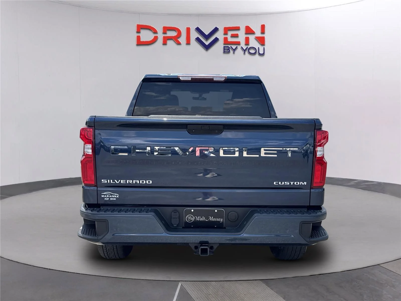 Used 2021 NORTHSKY BLUE METALLIC Chevrolet Custom image 5