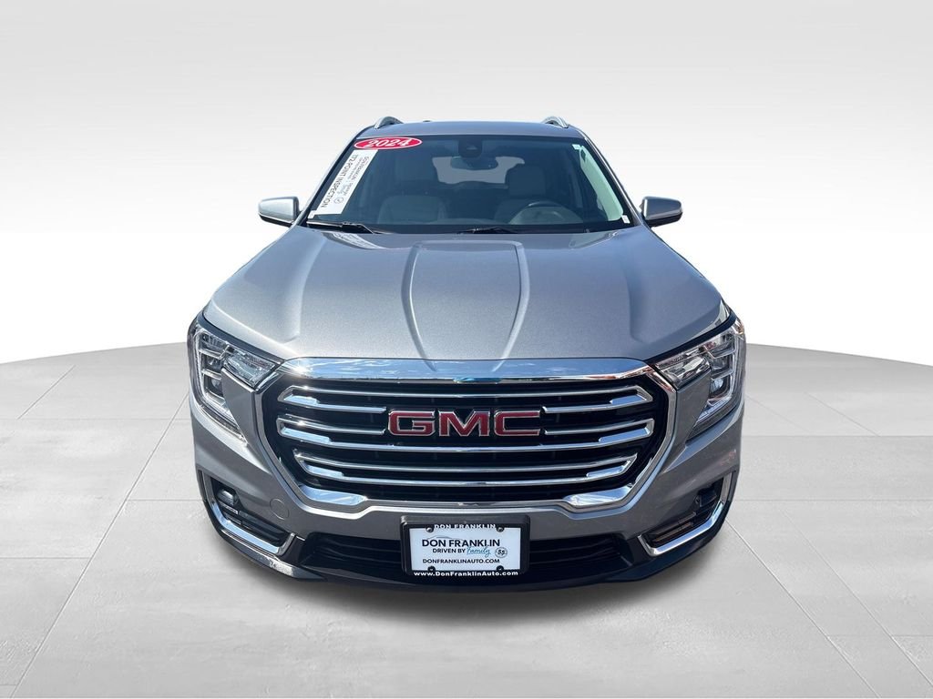 Certified Used 2024 Silver GMC SLT image 8