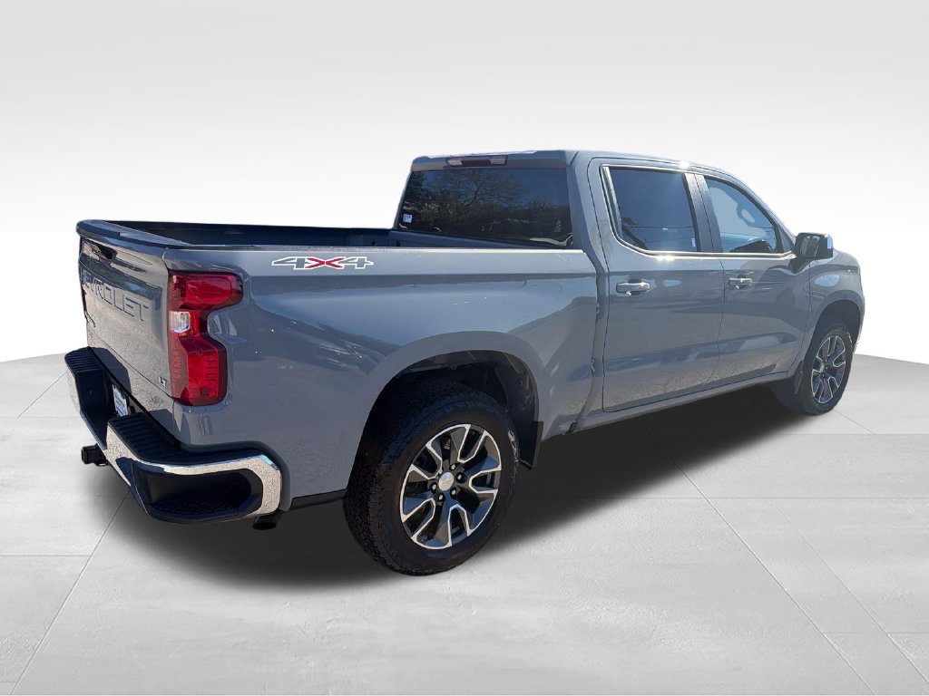 Used 2024 Gray Chevrolet LT image 5