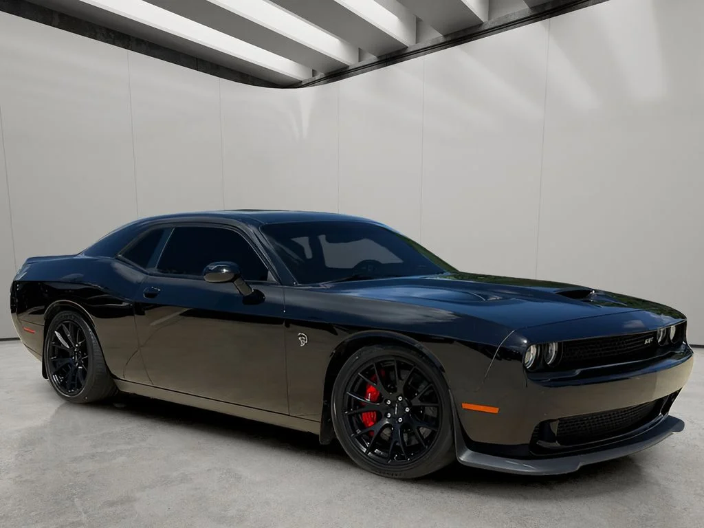 Used 2016 Pitch Black Clearcoat Dodge SRT Hellcat image 8