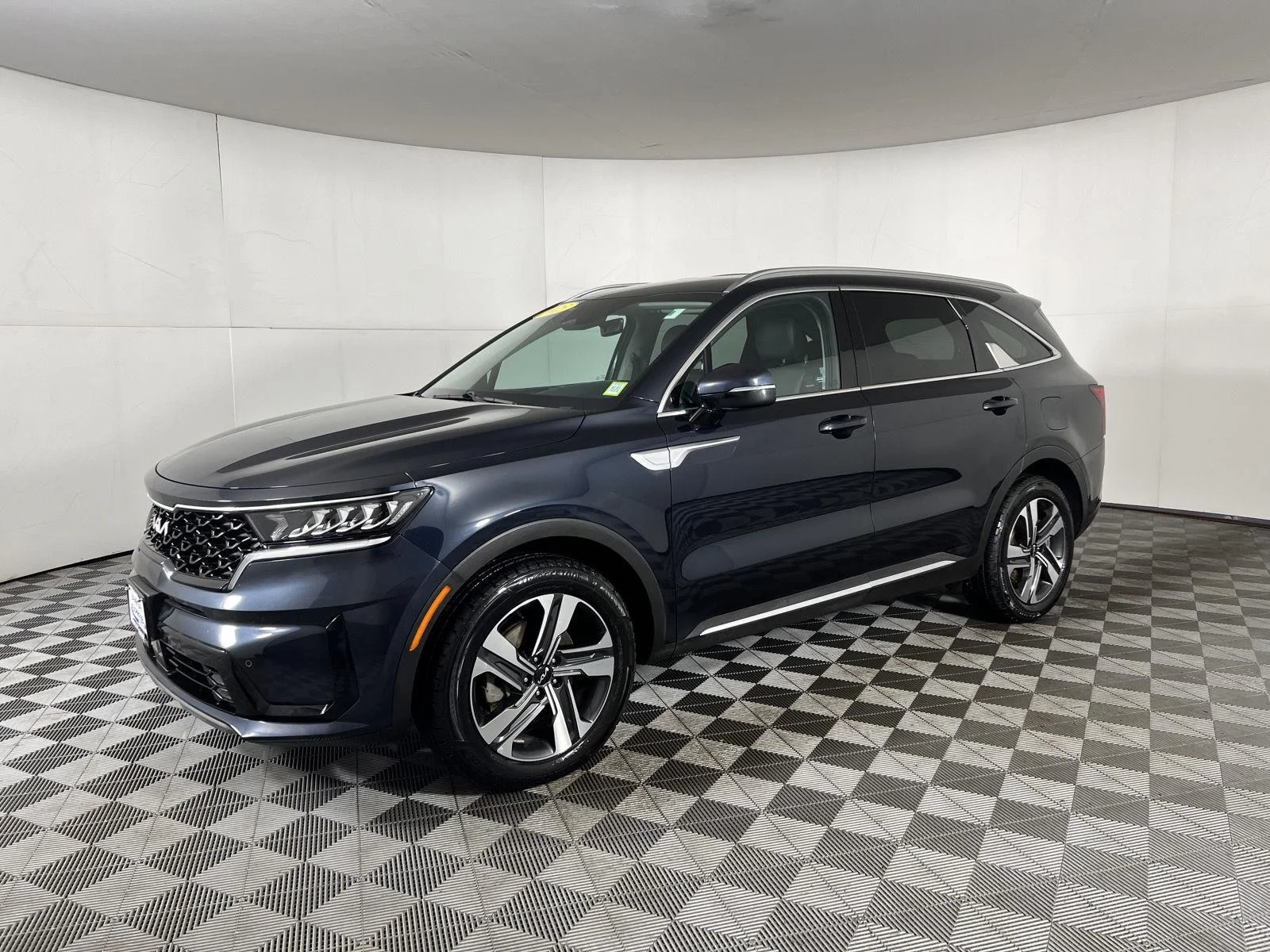 Used 2023 Gravity Blue Kia EX image 4
