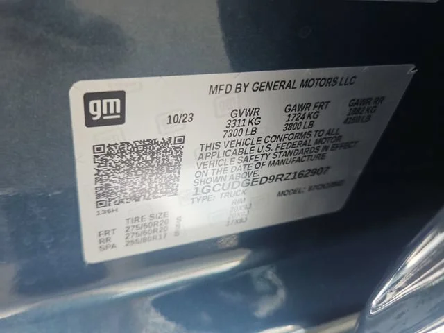 Used 2024 Lakeshore Blue Metallic Chevrolet LTZ image 29