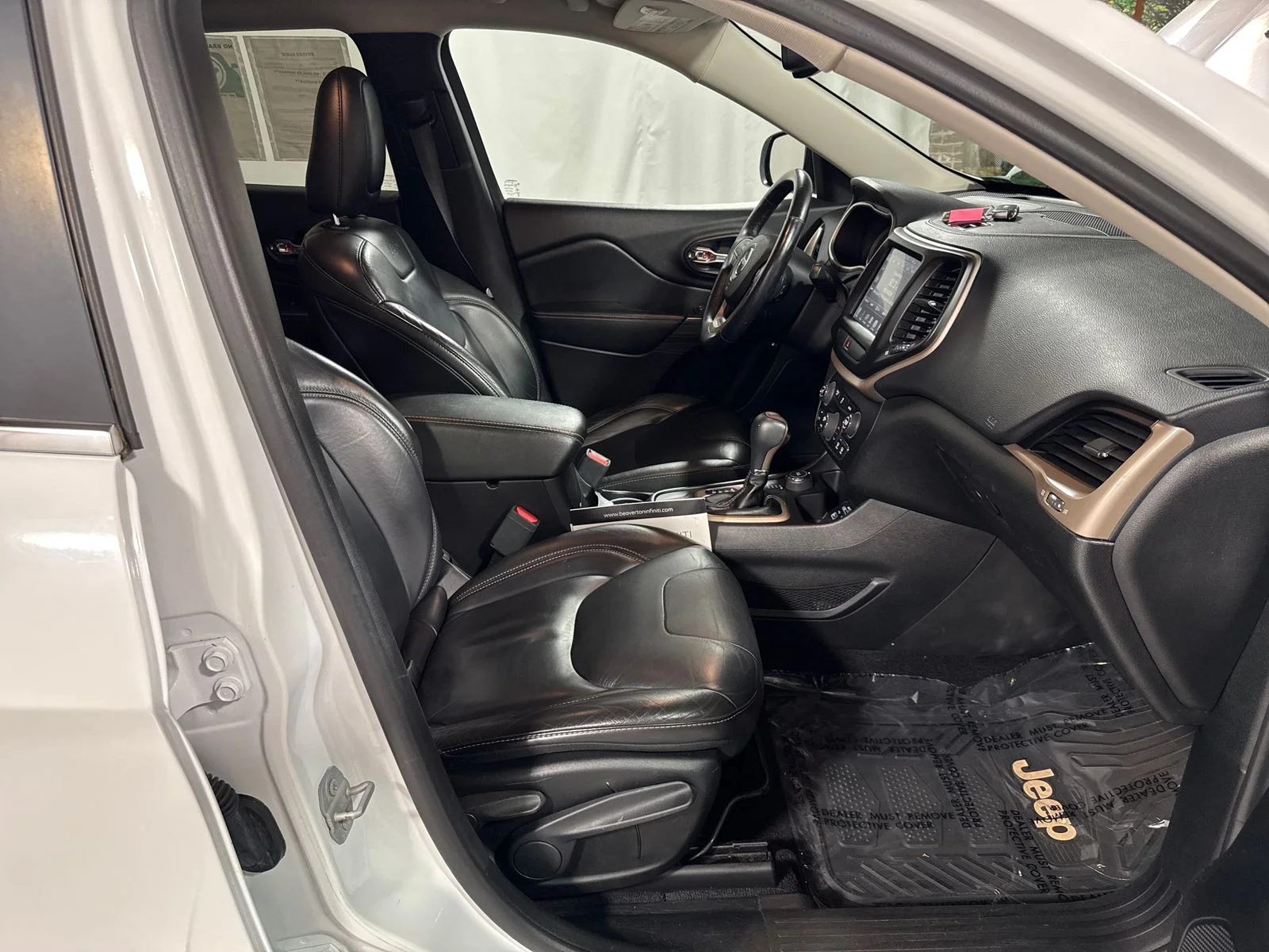 Used 2017 White Jeep Limited image 31