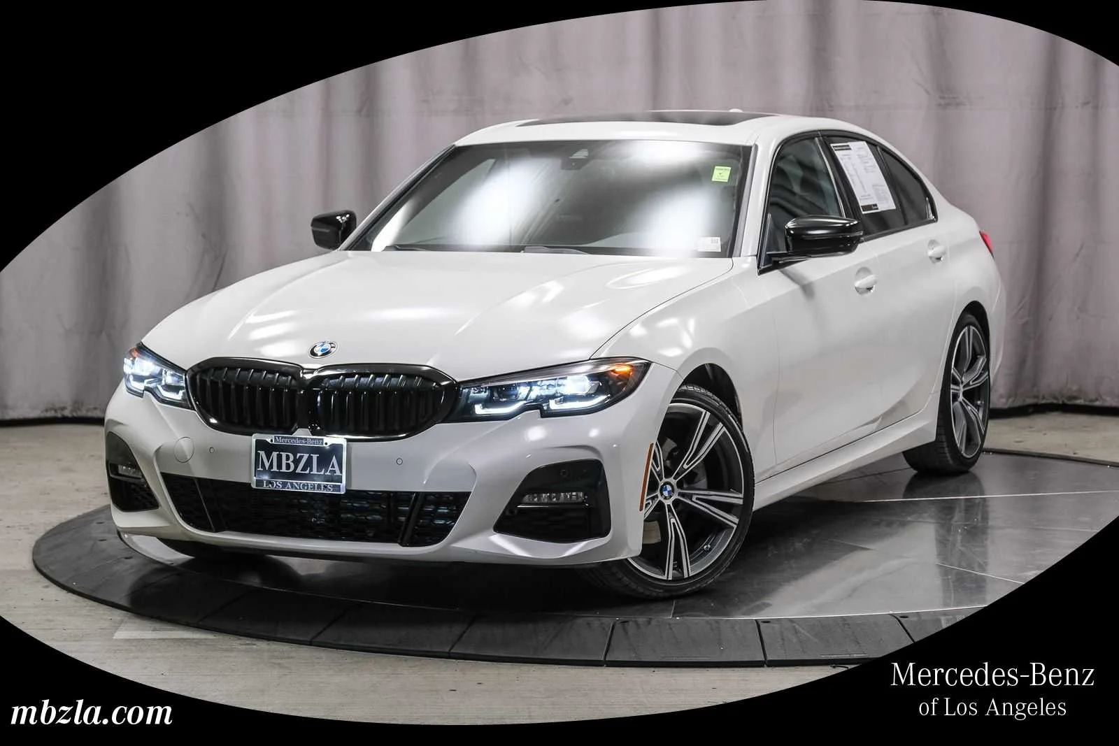 2022 BMW 3 Series 330i Sedan's photo