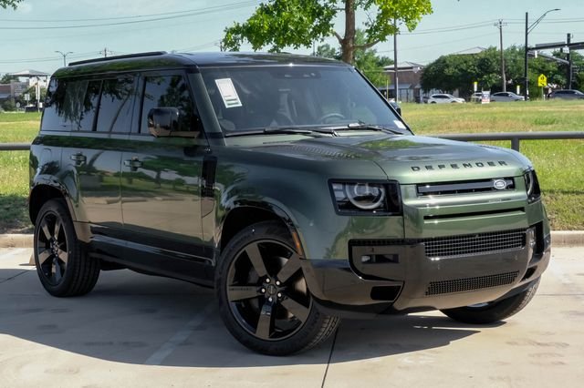 New 2026 Woolstone Green Metallic Land Rover X-Dynamic SE image 6