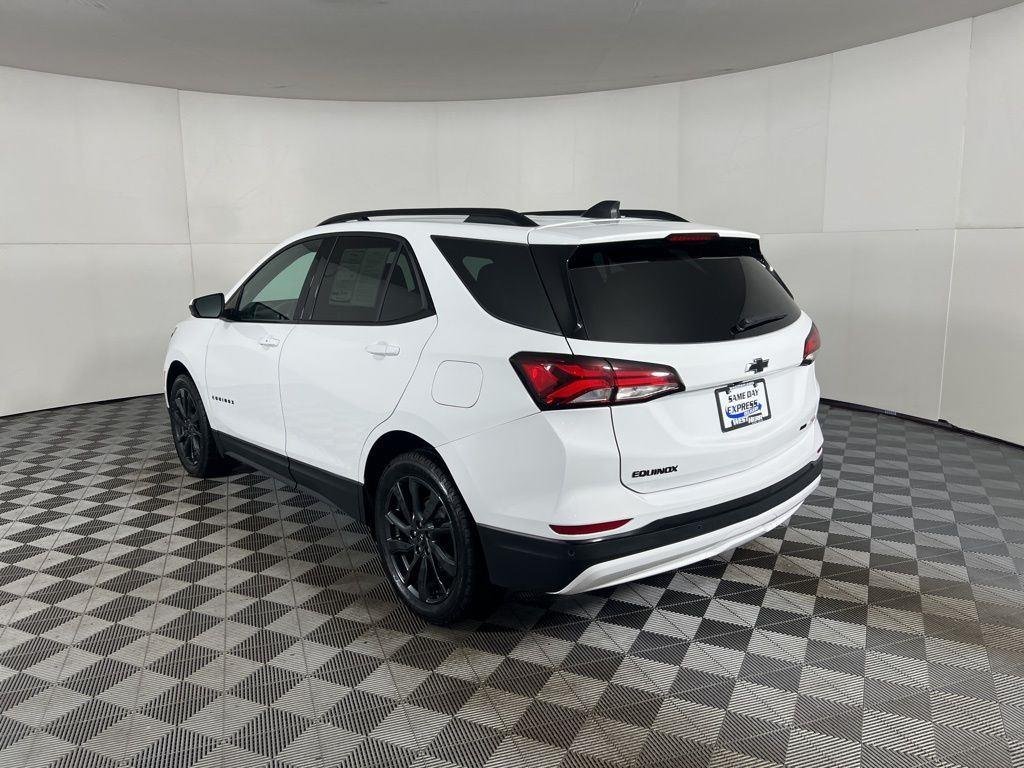 Used 2024 Summit White Chevrolet RS image 4