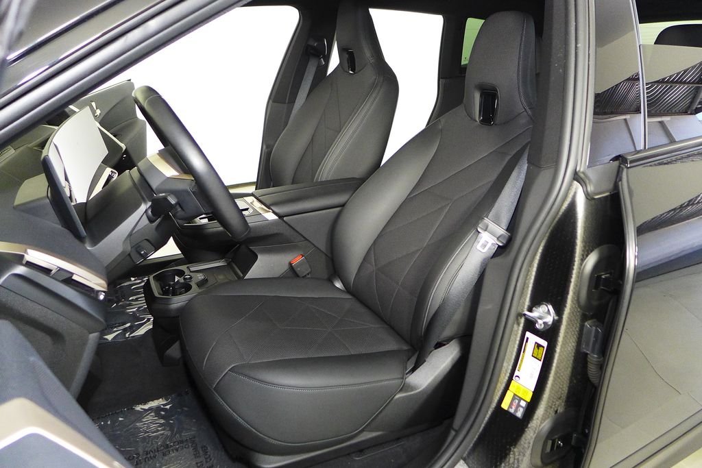 Certified Used 2024 Black Sapphire Metallic BMW xDrive50 image 21