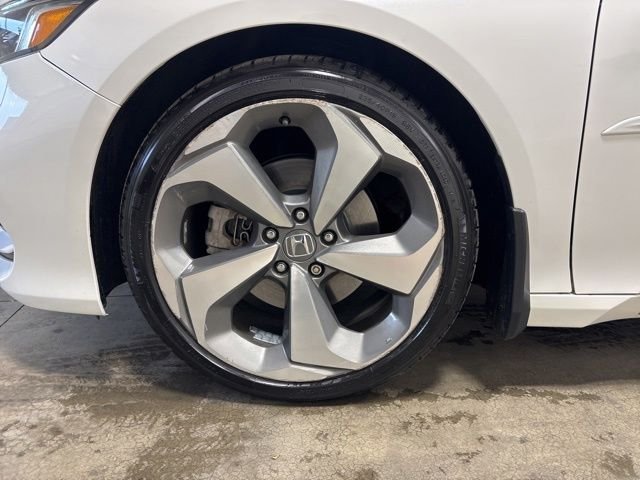 Used 2018 Platinum White Pearl Honda Touring 2.0T image 10
