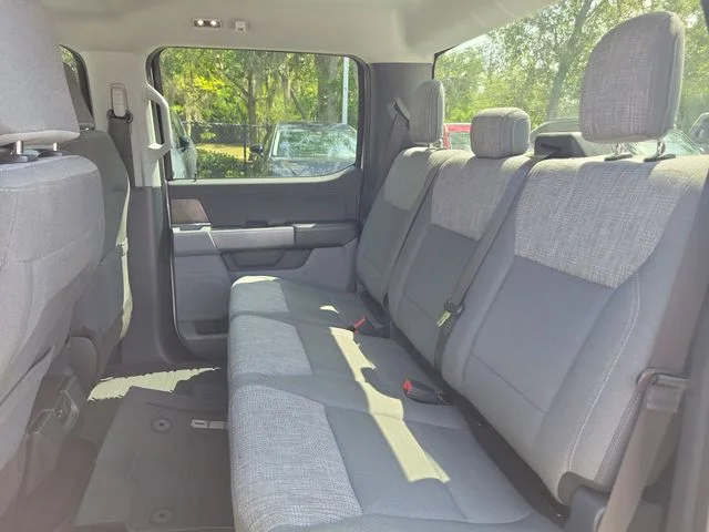Used 2021 Oxford White Ford XLT image 10