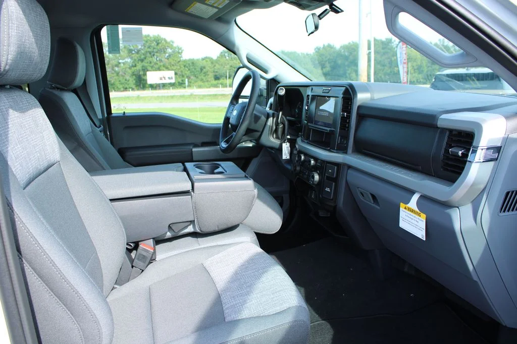 New 2026 Avalanche Ford F-350® XLT image 21