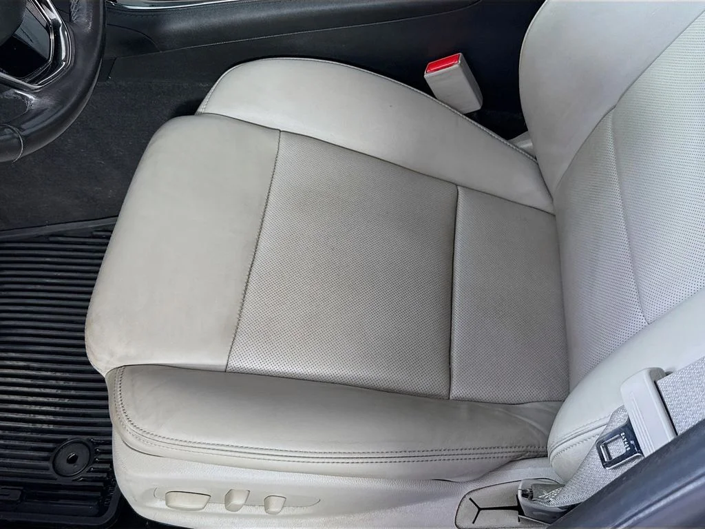 Used 2018 Gray Cadillac 2.0L Turbo Luxury image 21