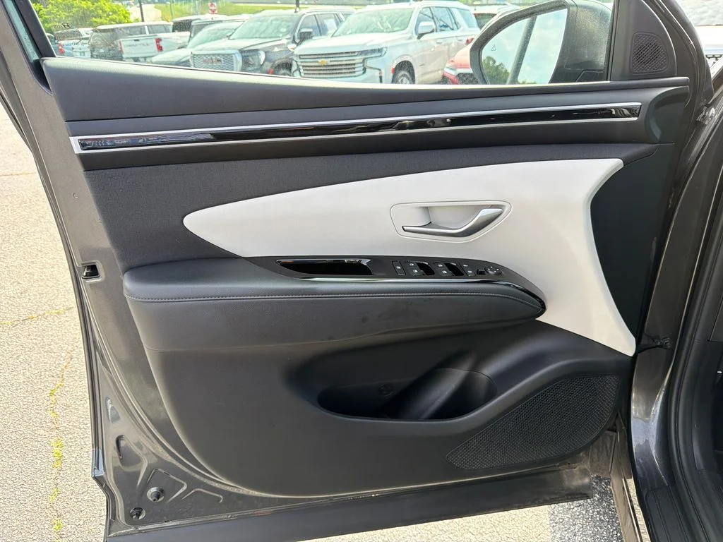 Used 2022 Gray Hyundai SEL image 10