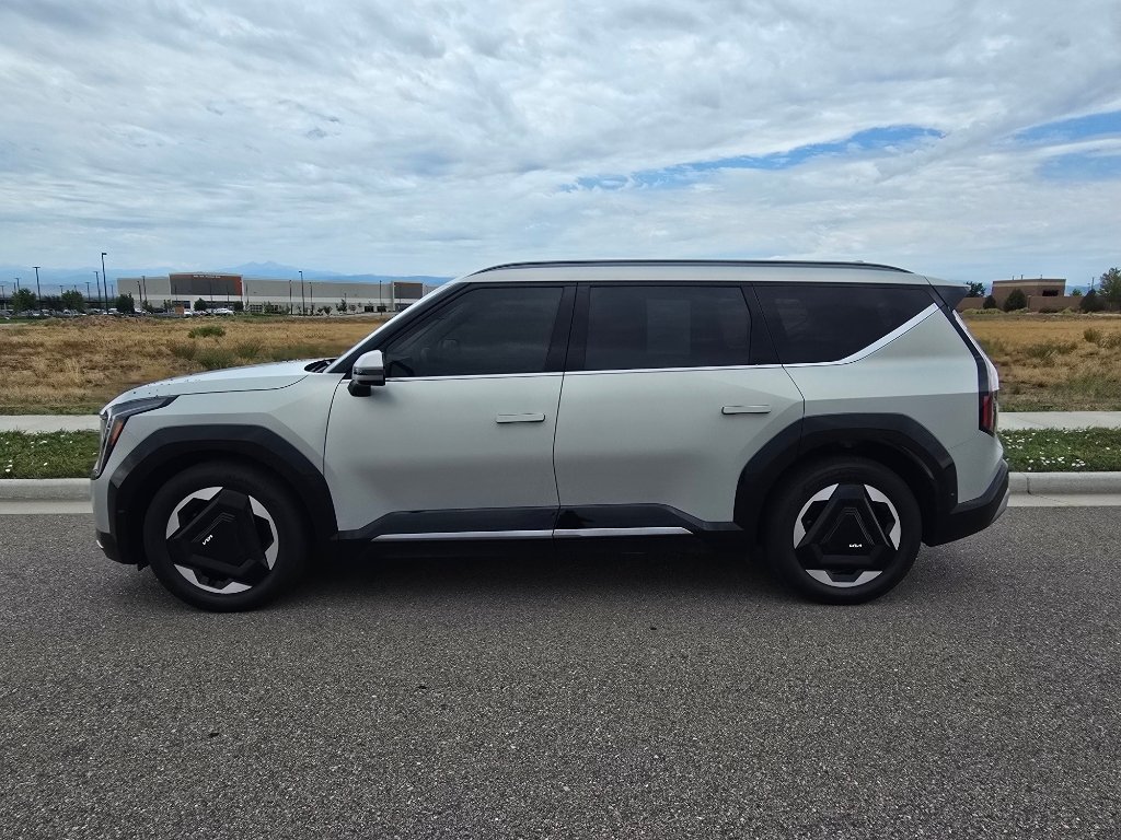 Used 2024 Ivory Silver Matte Kia Land image 2