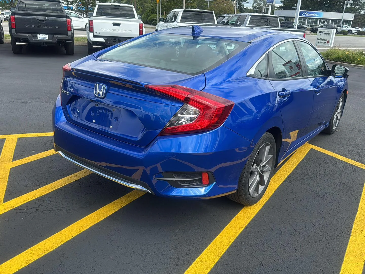 Used 2019 Aegean Blue Metallic Honda EX image 6