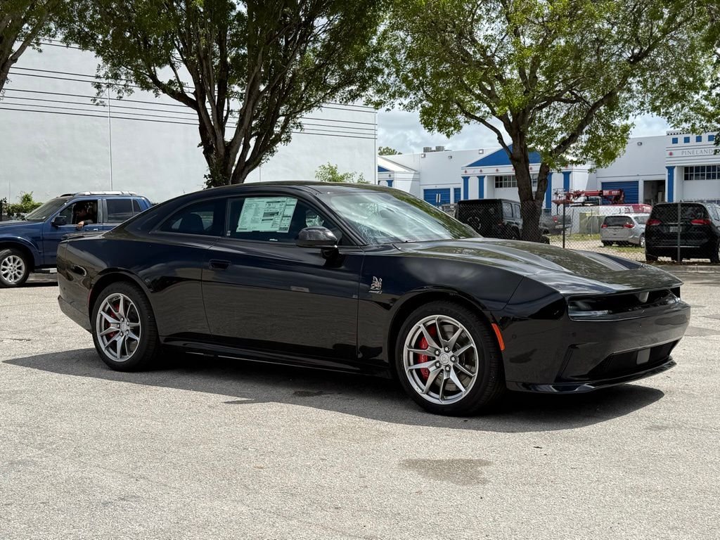 2025 Dodge Charger Daytona Scat Pack - Photo 2