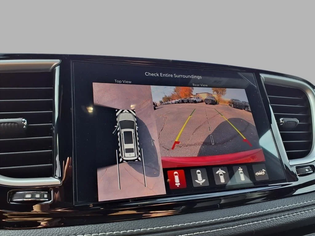New 2026 Red Hot Pearl-Coat Exterior Paint Chrysler Select image 6
