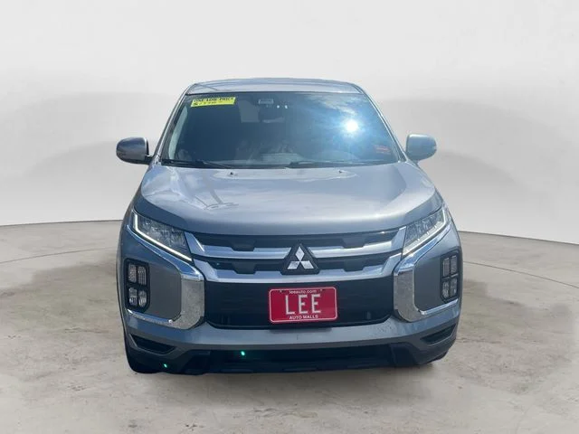 Used 2024 Silver Mitsubishi 2.0 ES image 8