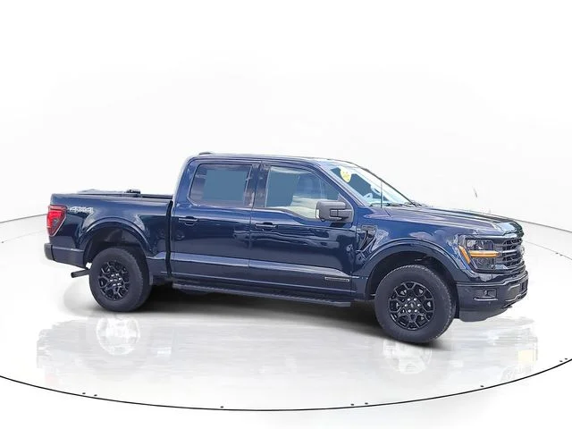 Used 2024 Blue Ford XLT image 4