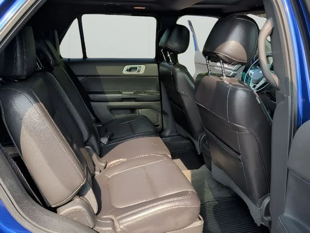 Used 2014 Blue Ford XLT image 41