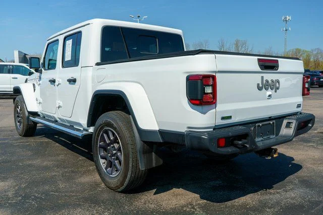 Used 2021 White Jeep Overland image 8