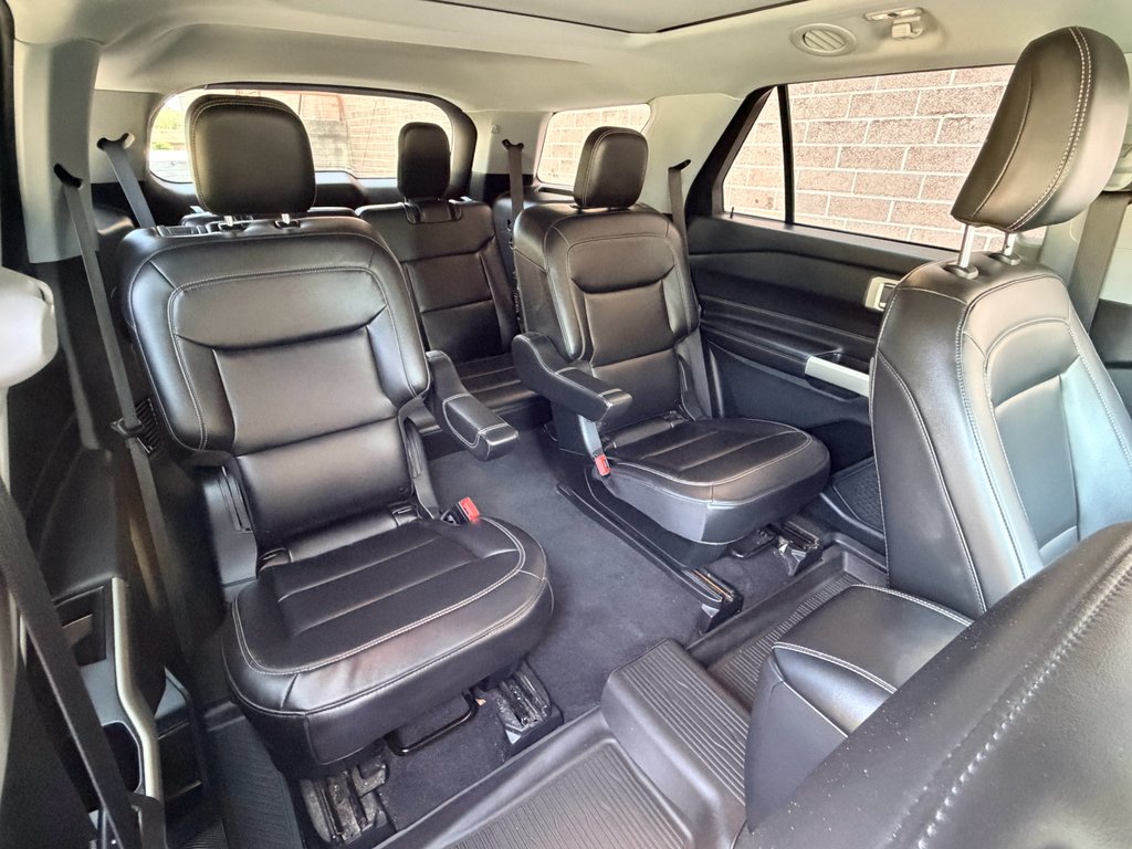 Used 2023 White Ford XLT image 23