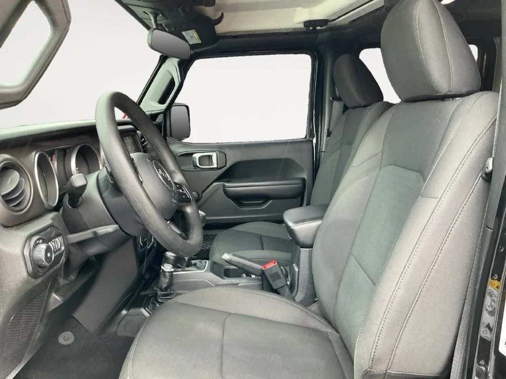 Used 2018 Black Jeep Unlimited Sport image 11