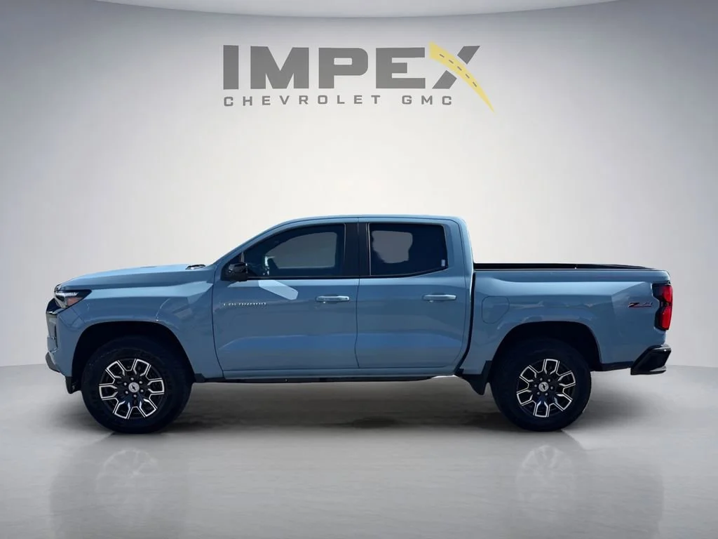 Used 2026 Snowdrift Metallic Chevrolet Z71 image 2