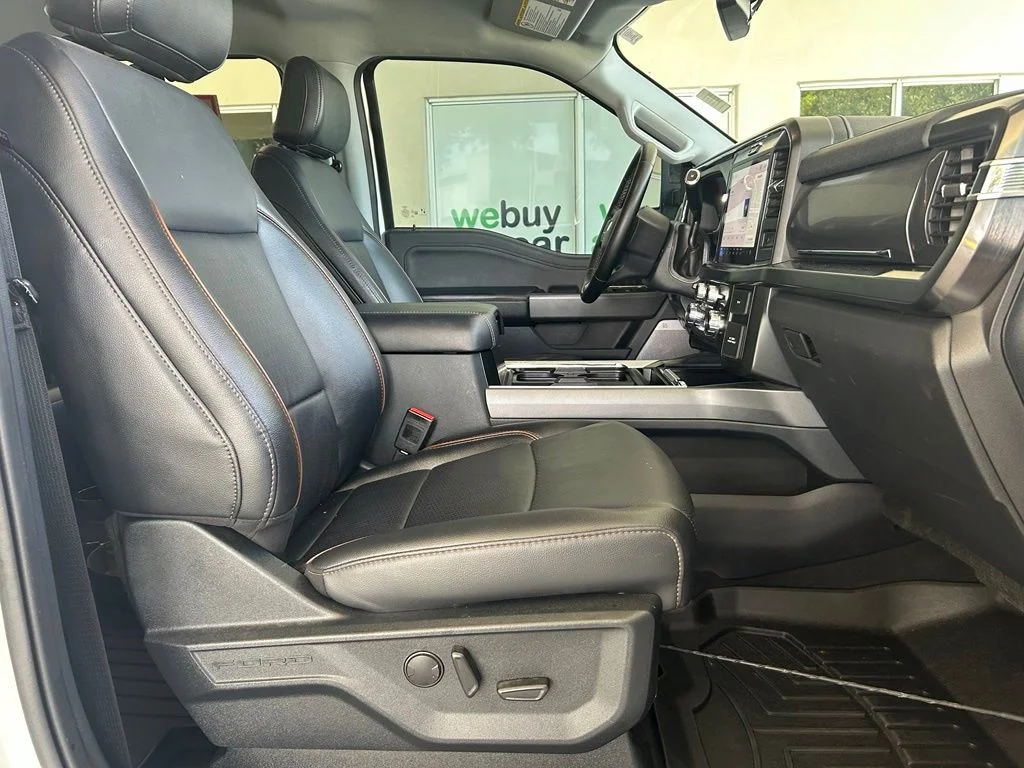 Used 2025 White Ford XL image 26