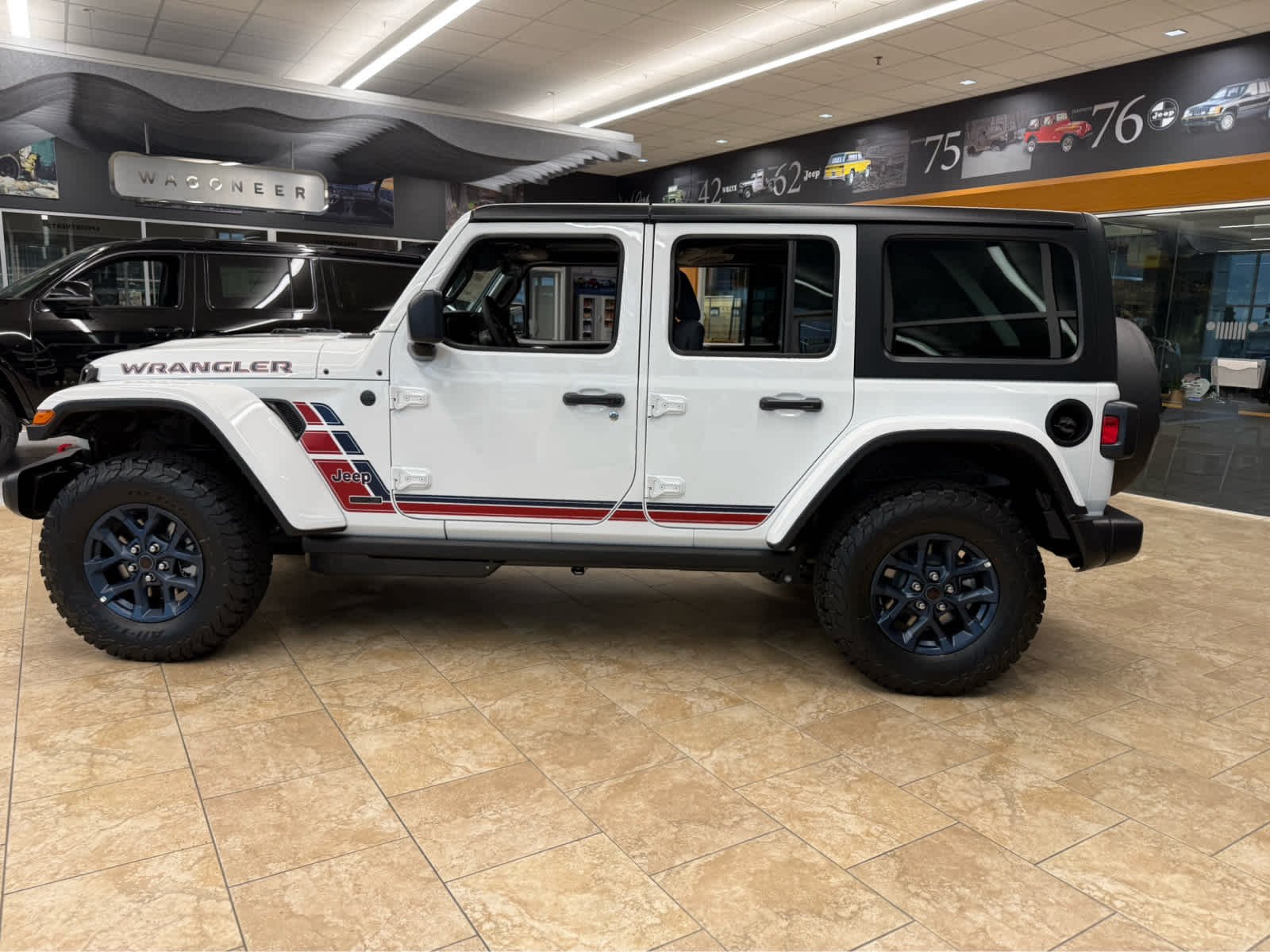 New 2026 BRIGHT WHITE CLEAR COAT Jeep Sport S image 9