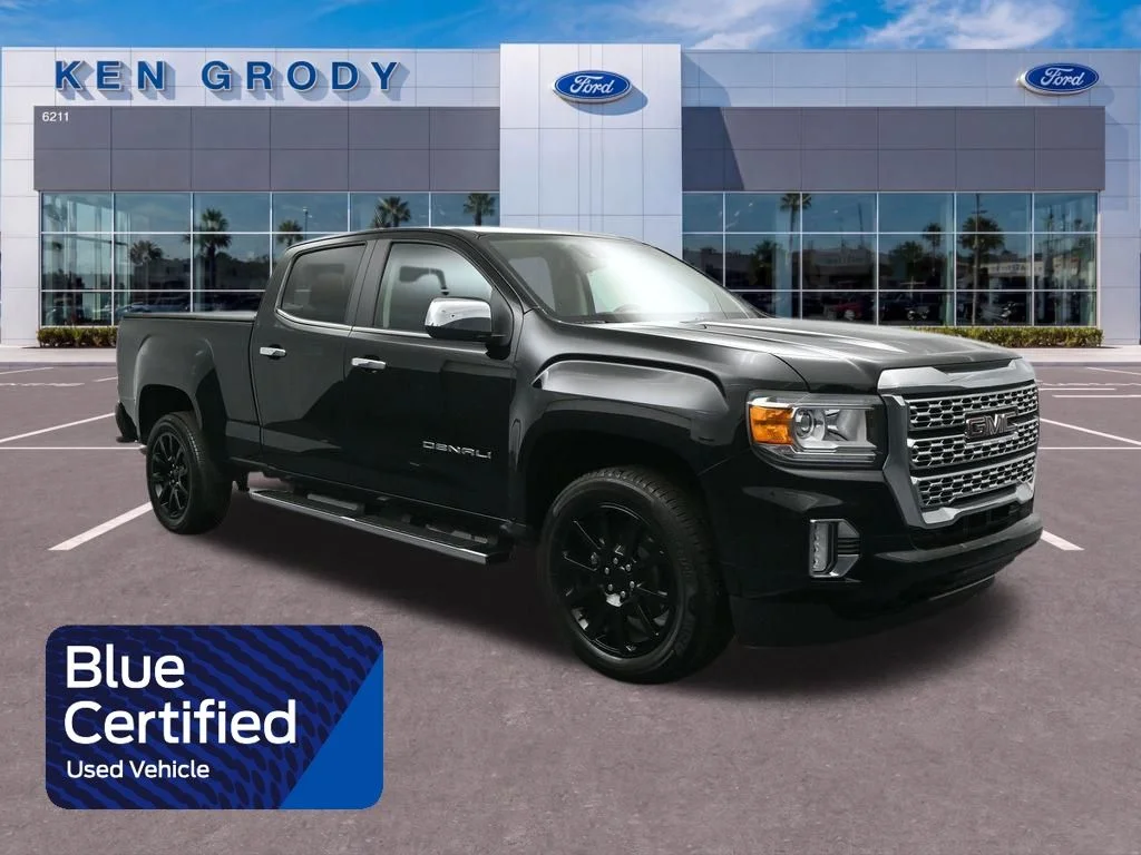 2022 GMC Canyon 4WD Denali Crew Cab Short Box's photo