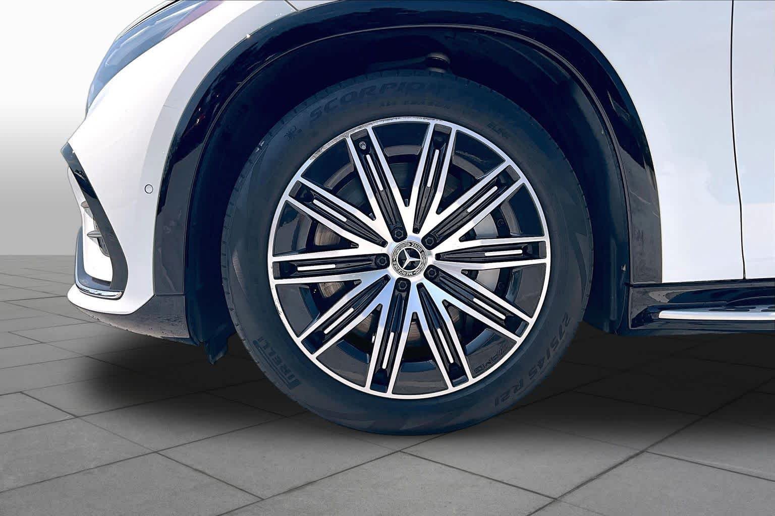 Used 2023 Polar White Mercedes-Benz EQS 580 image 10