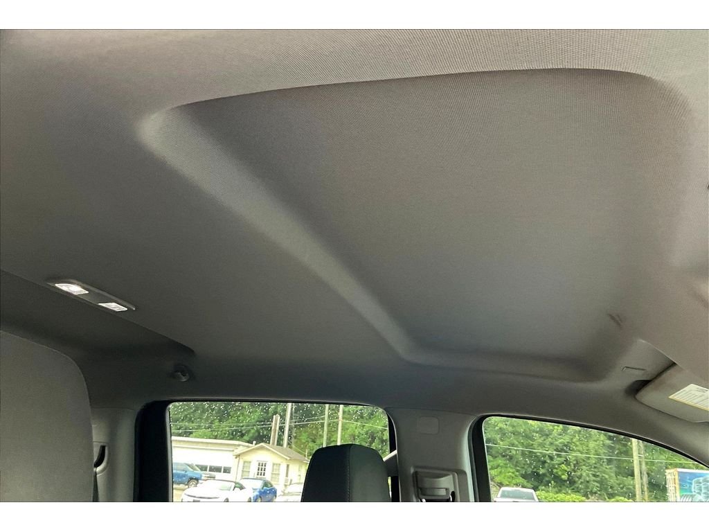 Used 2022 Northsky Blue Metallic Chevrolet Custom image 15