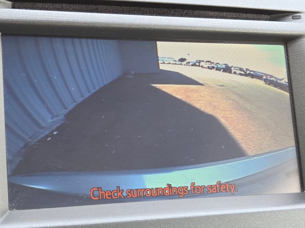 Used 2014 Beige Toyota Three image 37