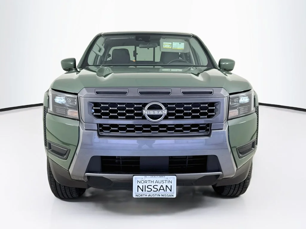 New 2027 Green Nissan SV image 2