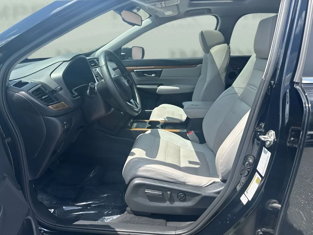 Used 2020  Honda Touring image 5