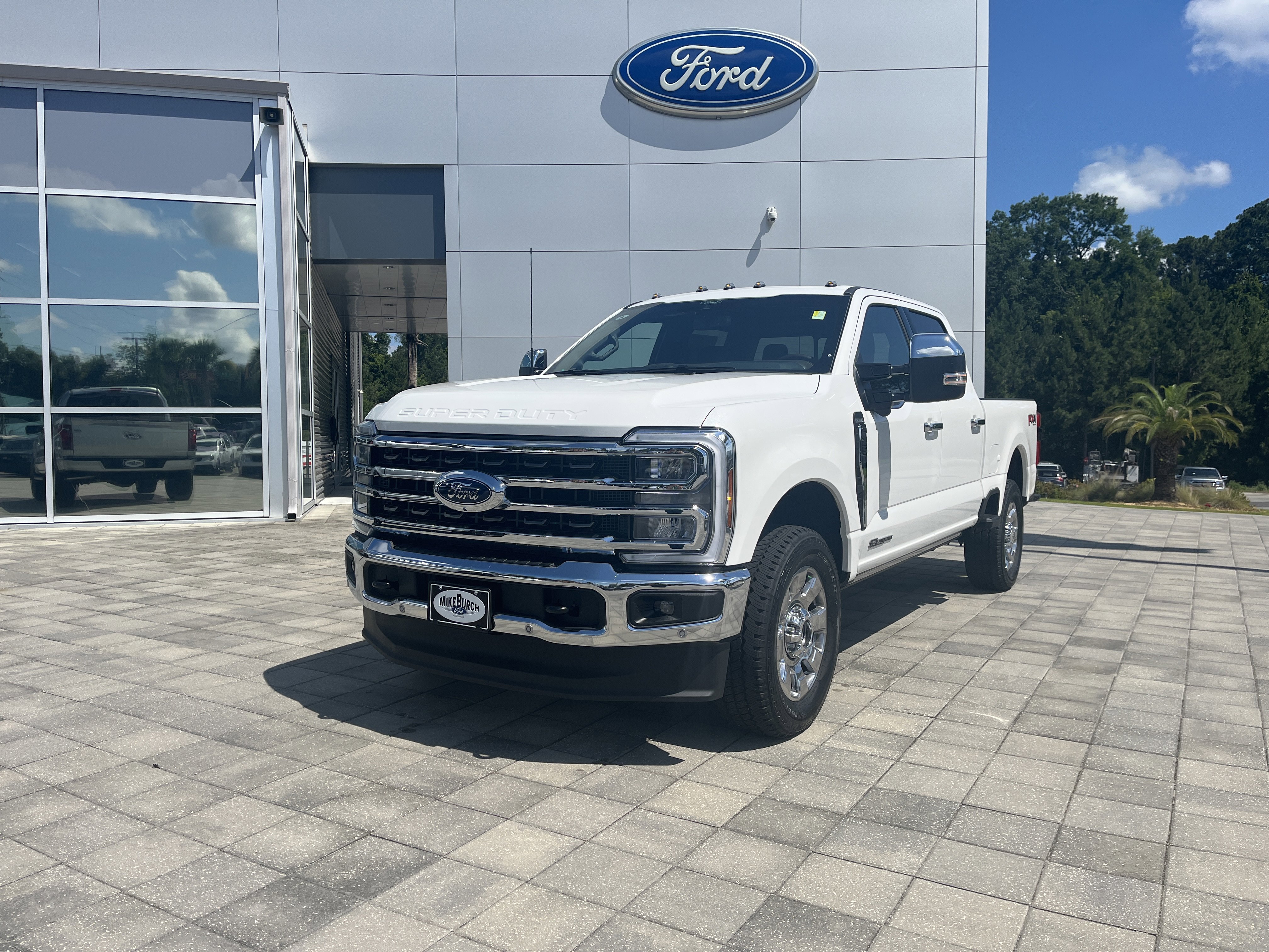 New 2026 Star White Metallic Tri-Coat Ford F-250® King Ranch® image 2