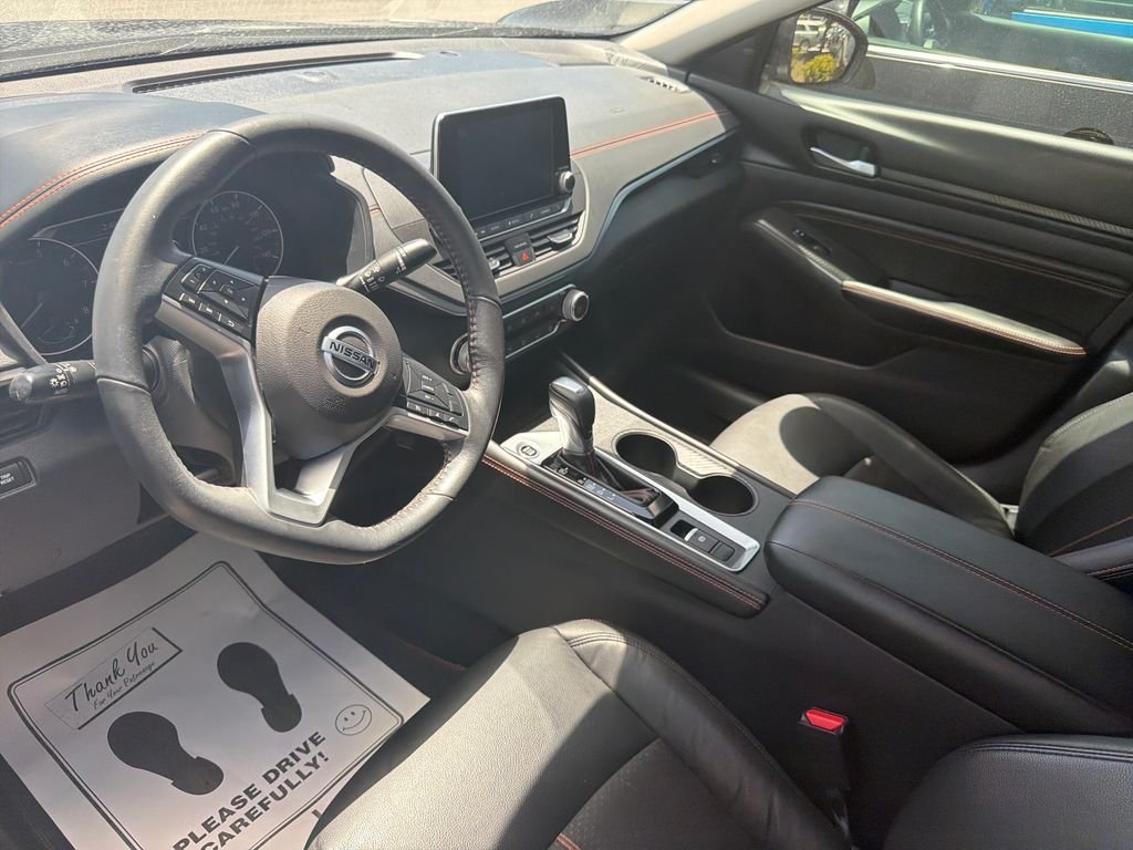 Used 2022 Black Nissan 2.5 SR image 11