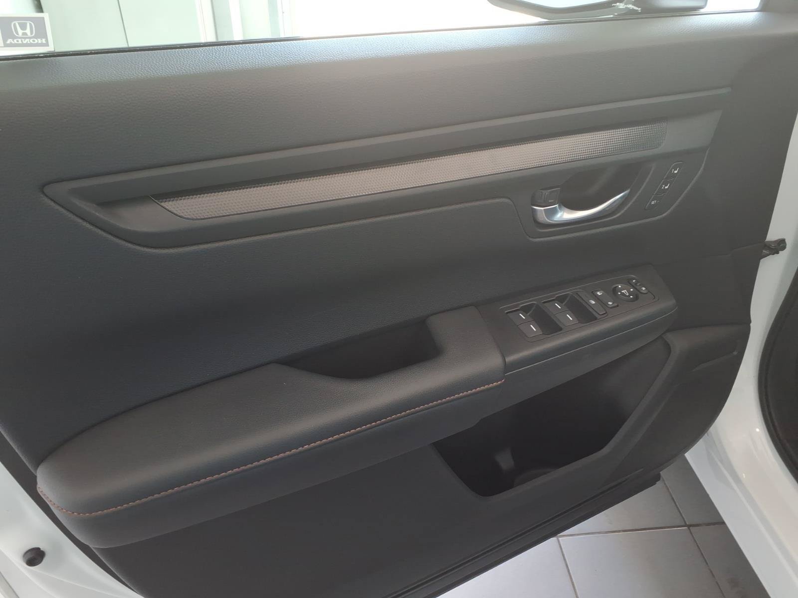 2024 Honda CR-V Sport-L - Photo 12