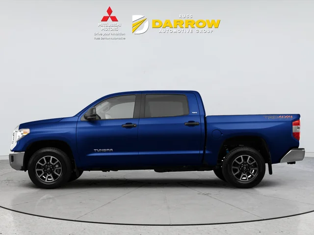 Used 2014 Blue Toyota SR5 image 2