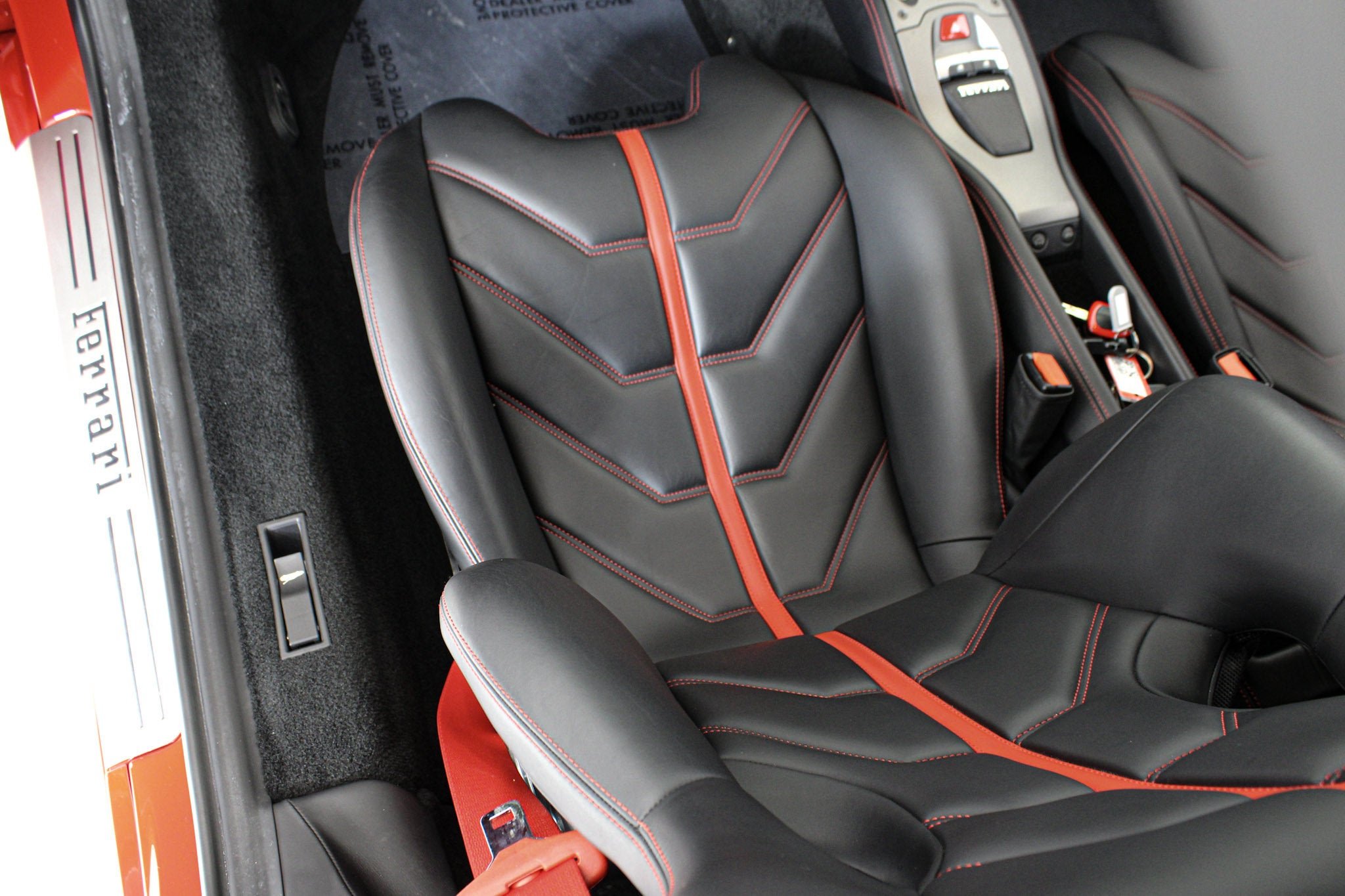 Used 2015 Red Ferrari  image 26