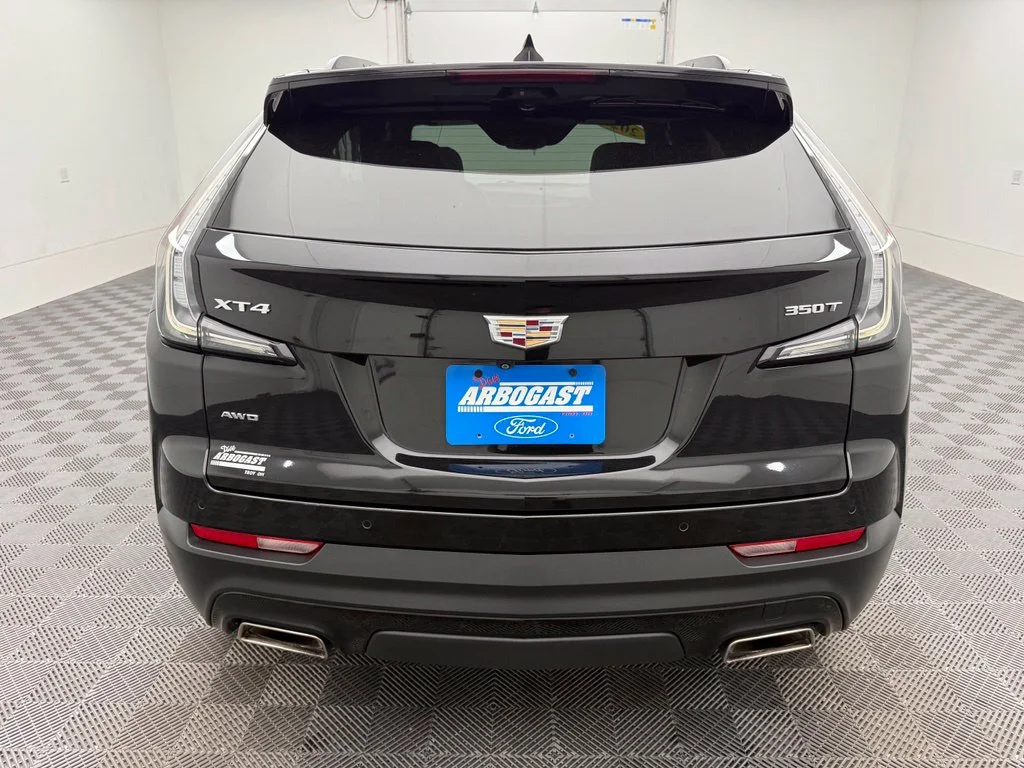 Certified Used 2022 Black Cadillac Sport image 9