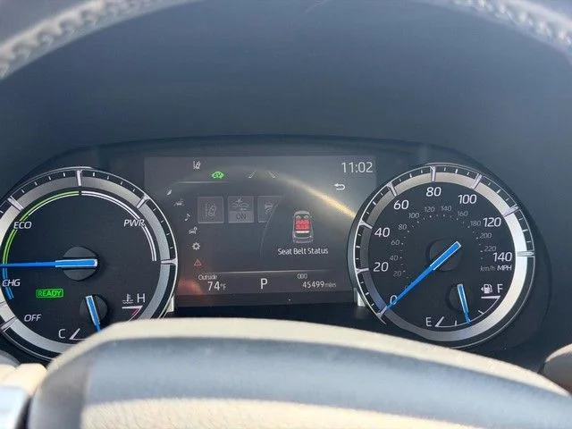 Used 2022 Gray Toyota XLE image 18