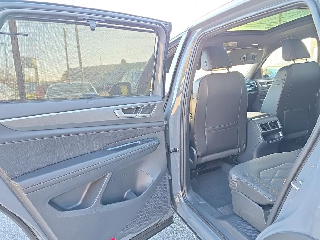 2026 Volkswagen Atlas Cross Sport SE w/Tech - Photo 28