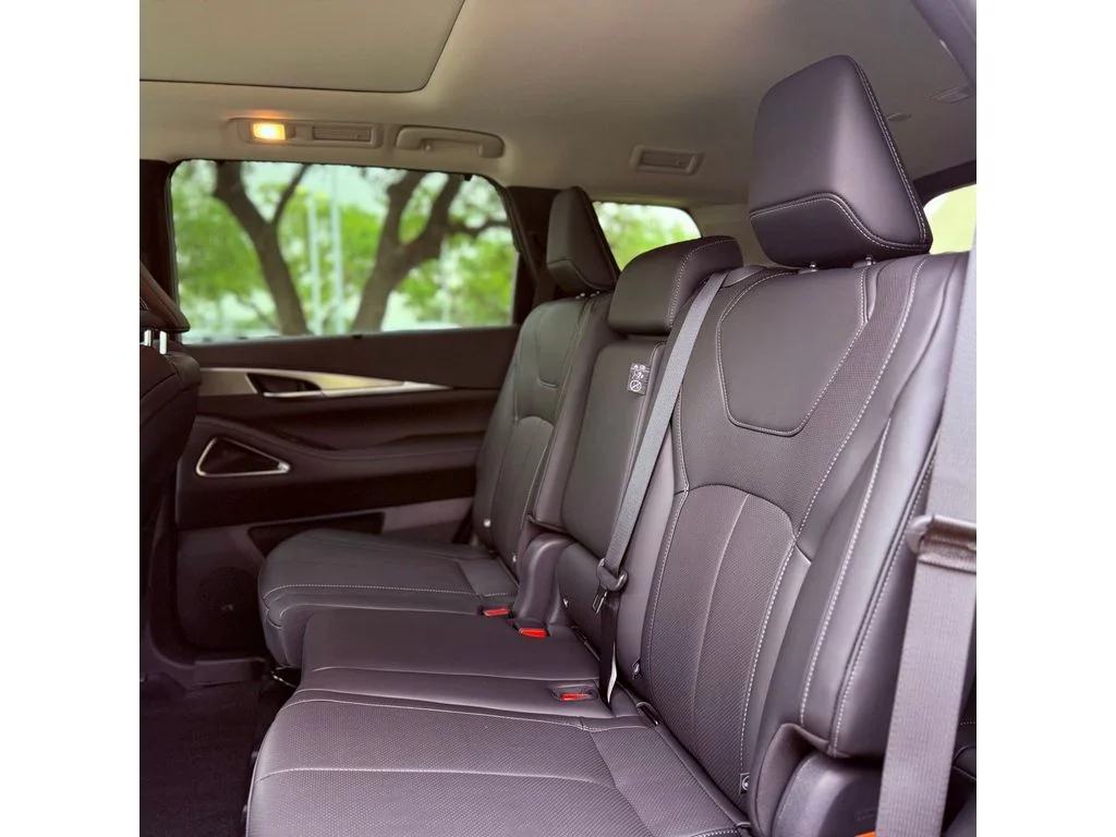 New 2026 Grand Blue INFINITI Luxe FWD image 25