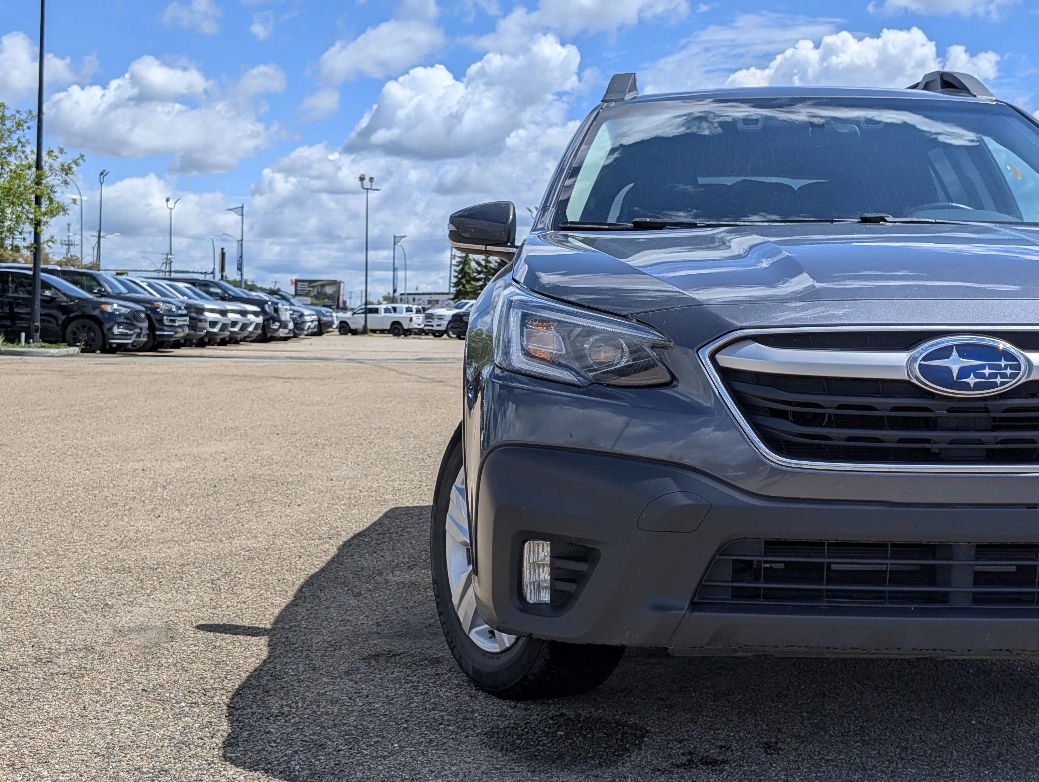 Used 2022 Crystal White Pearl Subaru Convenience image 11
