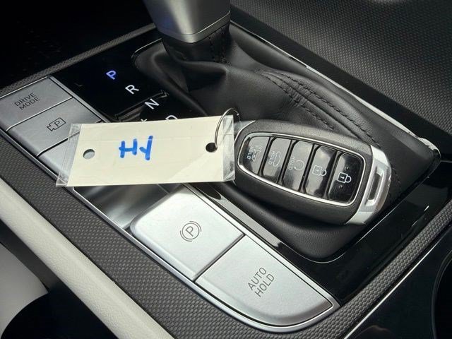 Used 2023 Fluid Metal Hyundai Limited image 32